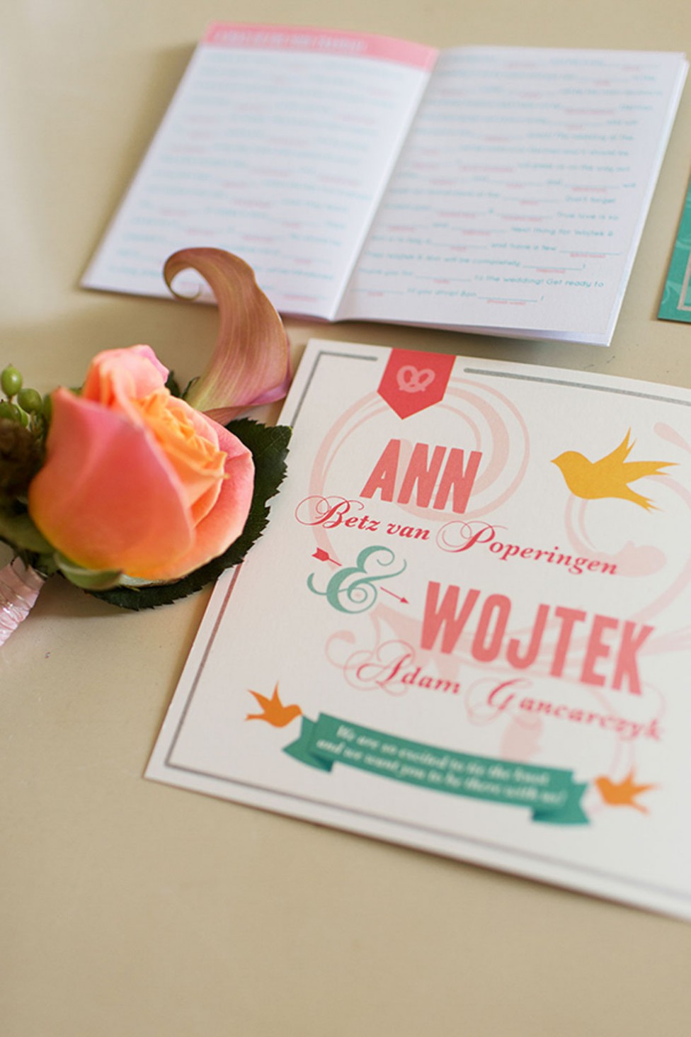 Ann und Wojteks DIY-Hochzeit von Ashley Ludaescher Photography