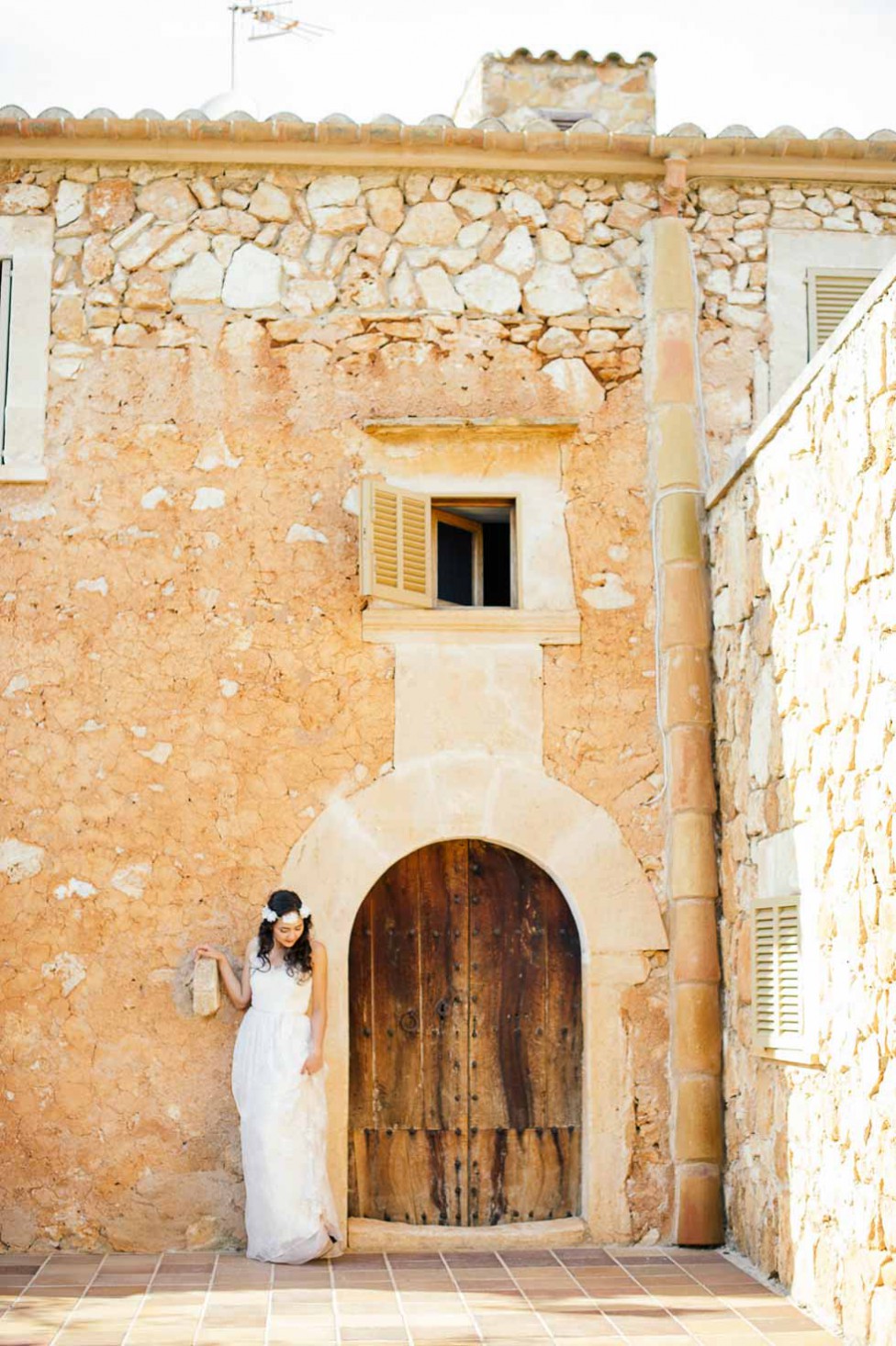 Ein Mallorca Bridal-Paradies mit anoushka Headpieces von Die Hochzeitsfotografen