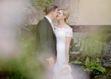 Elegantes Hochzeitsvergnügen auf Gut Sonnenhausen von Trauwerk und Frau Schokolinse