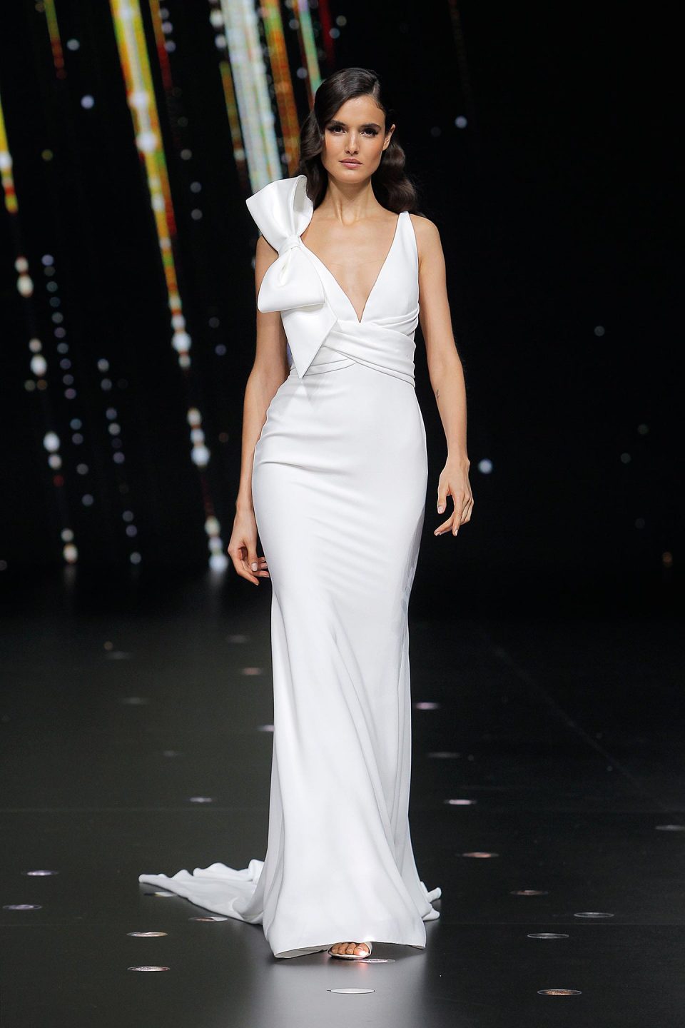 Pronovias 2020 Atelier Kollektion Beyond the Stars Hochzeitswahn